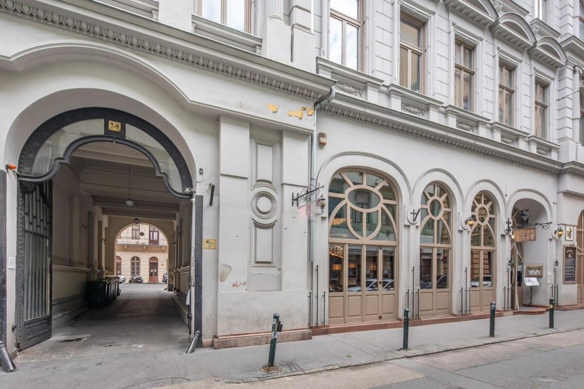 Extreme Central - New - Ac Studio Budapest Exterior photo